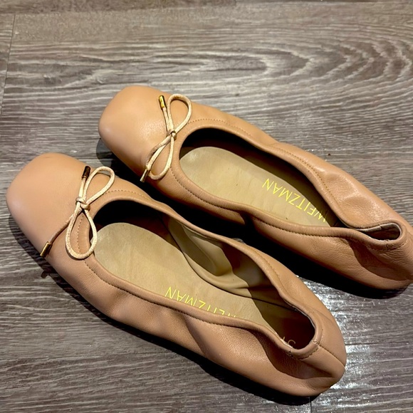 Stuart Weitzman 7.5 Ballet Flats - Picture 1 of 3